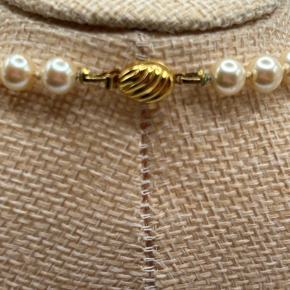Marvella Vintage Pearl Necklace - Picture 2 of 5